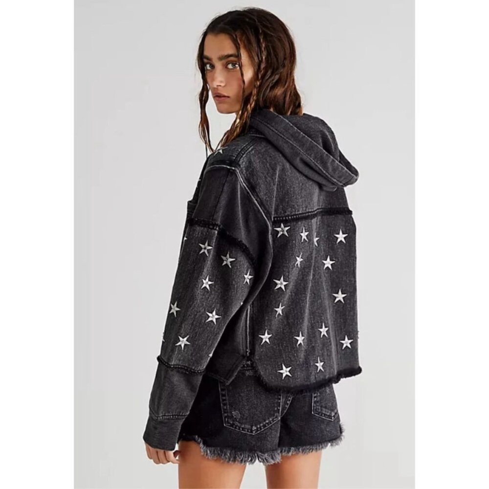 Free people hoodie Jean jacket with stars. Good condition. XL